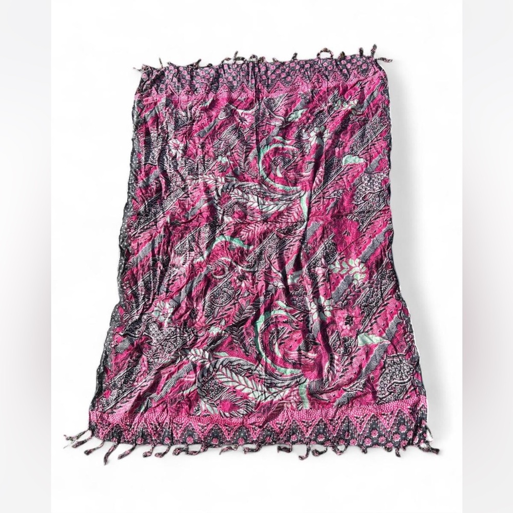 Pink and Black Patterned Women's Swim Cover-Up